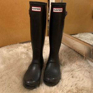 Black Tall Hunter Boots